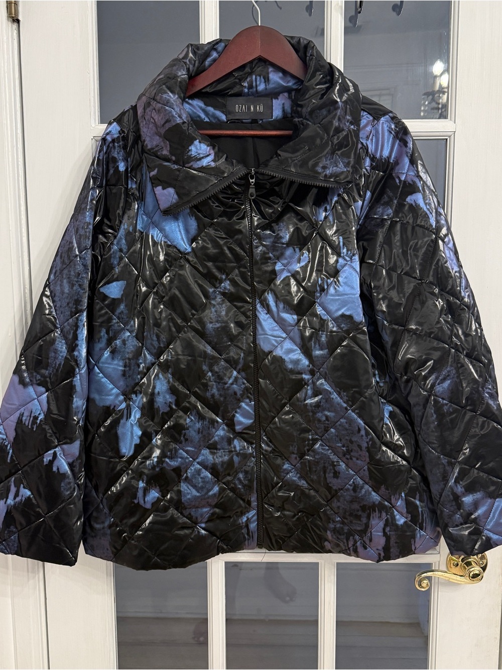 OZAI N KU Women’s Black & Blue Quilted Wide Sleeve Puffer Coat Size M